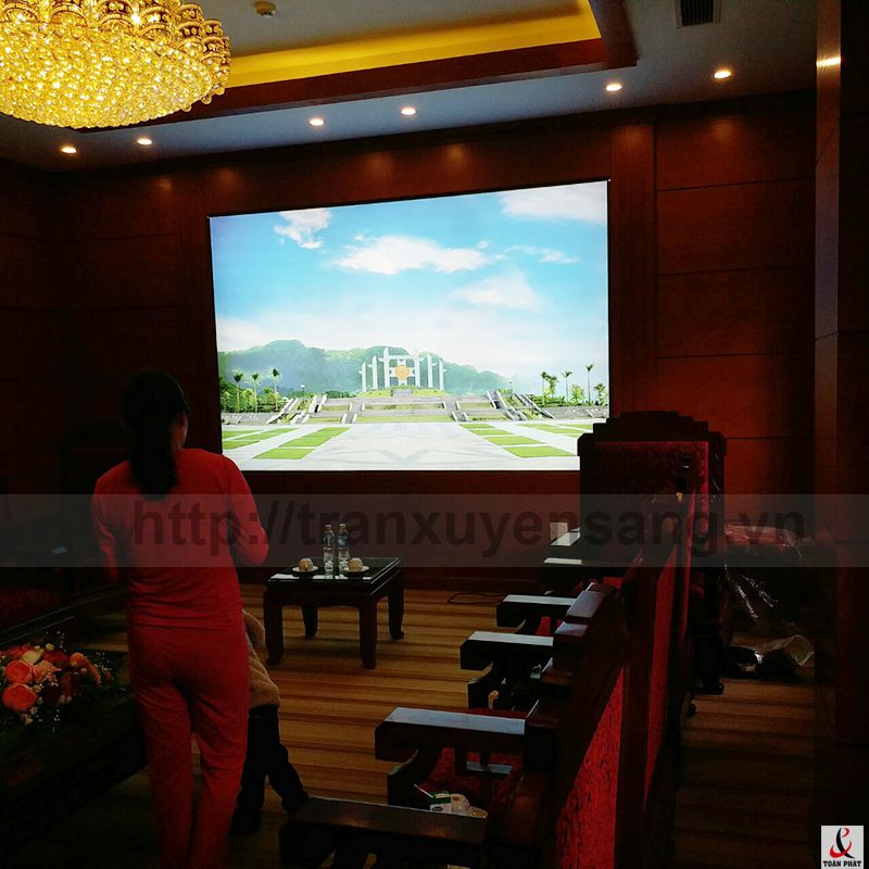 Thi công vách xuyên sáng tại văn phong tỉnh ủy Hòa Bình