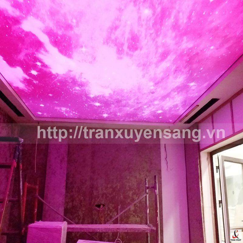 Thi công trần xuyên sáng tại nhà chị Phương – vinhome Long Biên