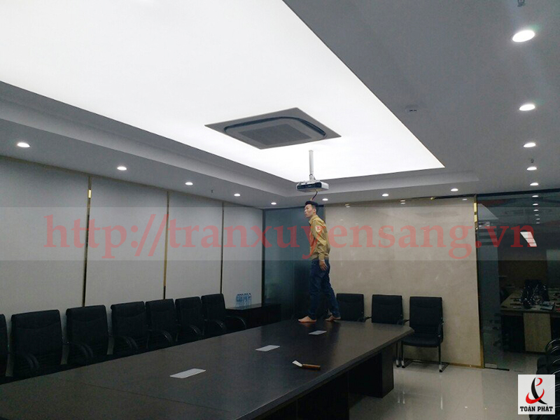 Dự án trần xuyên sáng phòng họp công ty An Nhiên – Nguyễn Thị Định